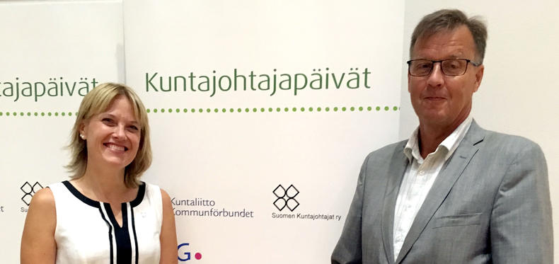 Rinna Ikola-Norrbacka ja Kari Karjalainen.
